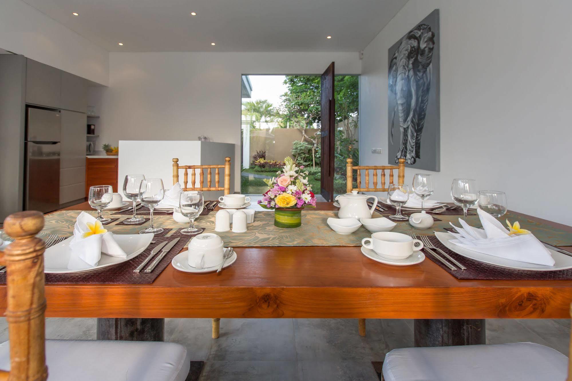 Gajah Villas Bali By Nagisa Bali Seminyak Exterior foto